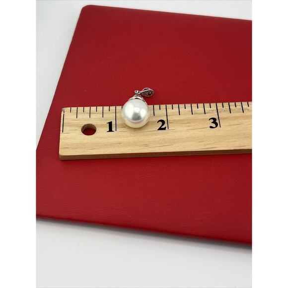 White Pearl 925 Sterling Silver Marcasite Pendant 14mm - Picture 6 of 8